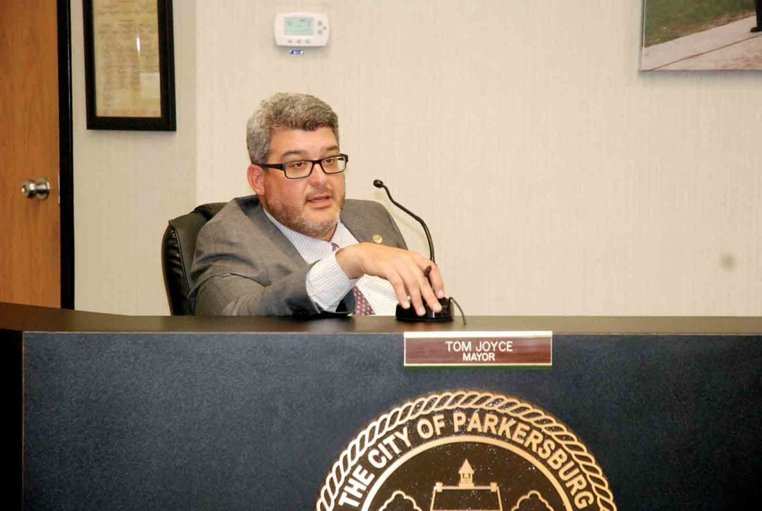 Parkersburg City Council approves police hiring bonus - News and Sentinel